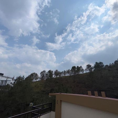Xtsy Travellers Hostel Σιλόνγκ Εξωτερικό φωτογραφία