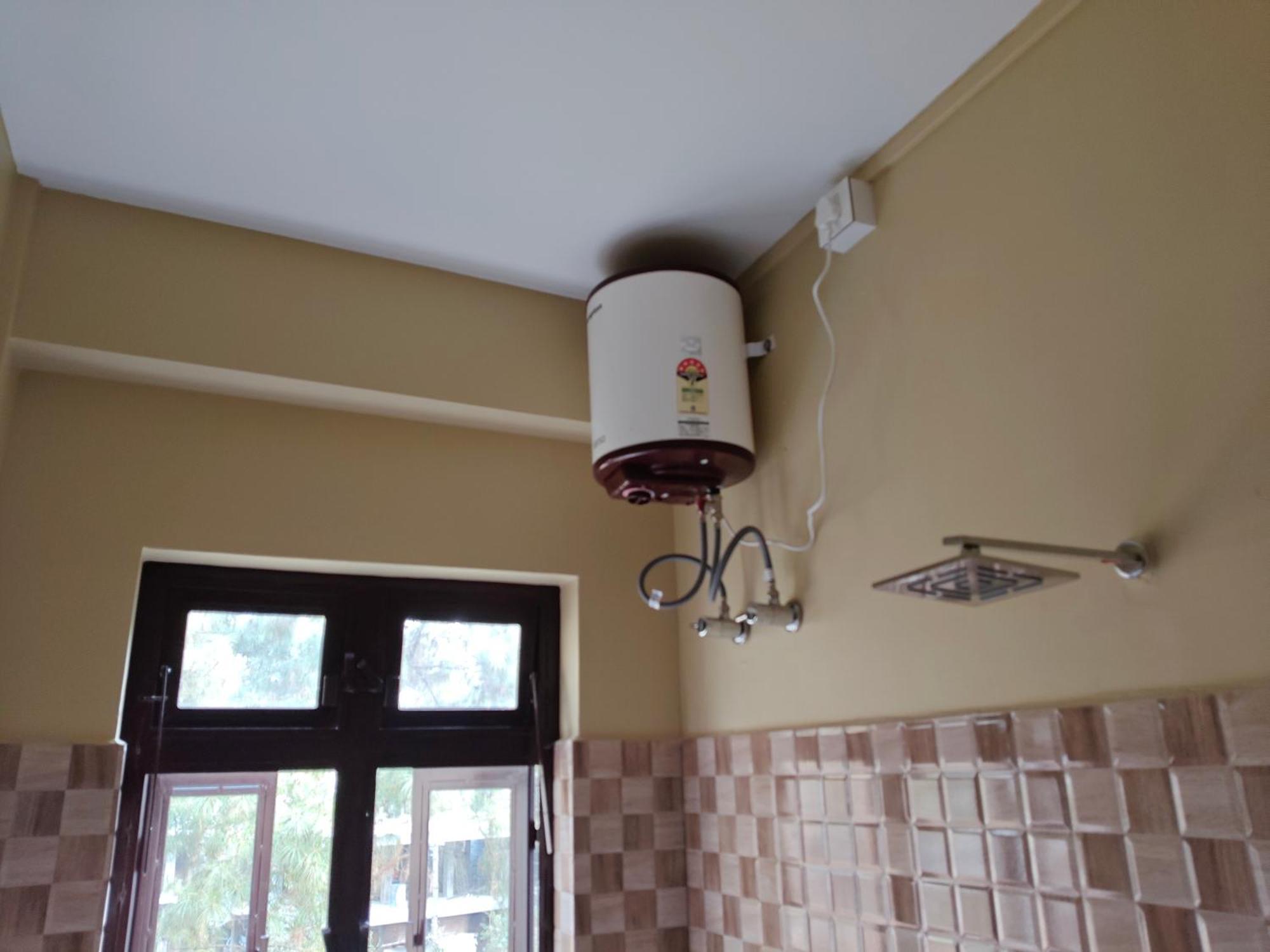 Xtsy Travellers Hostel Σιλόνγκ Δωμάτιο φωτογραφία