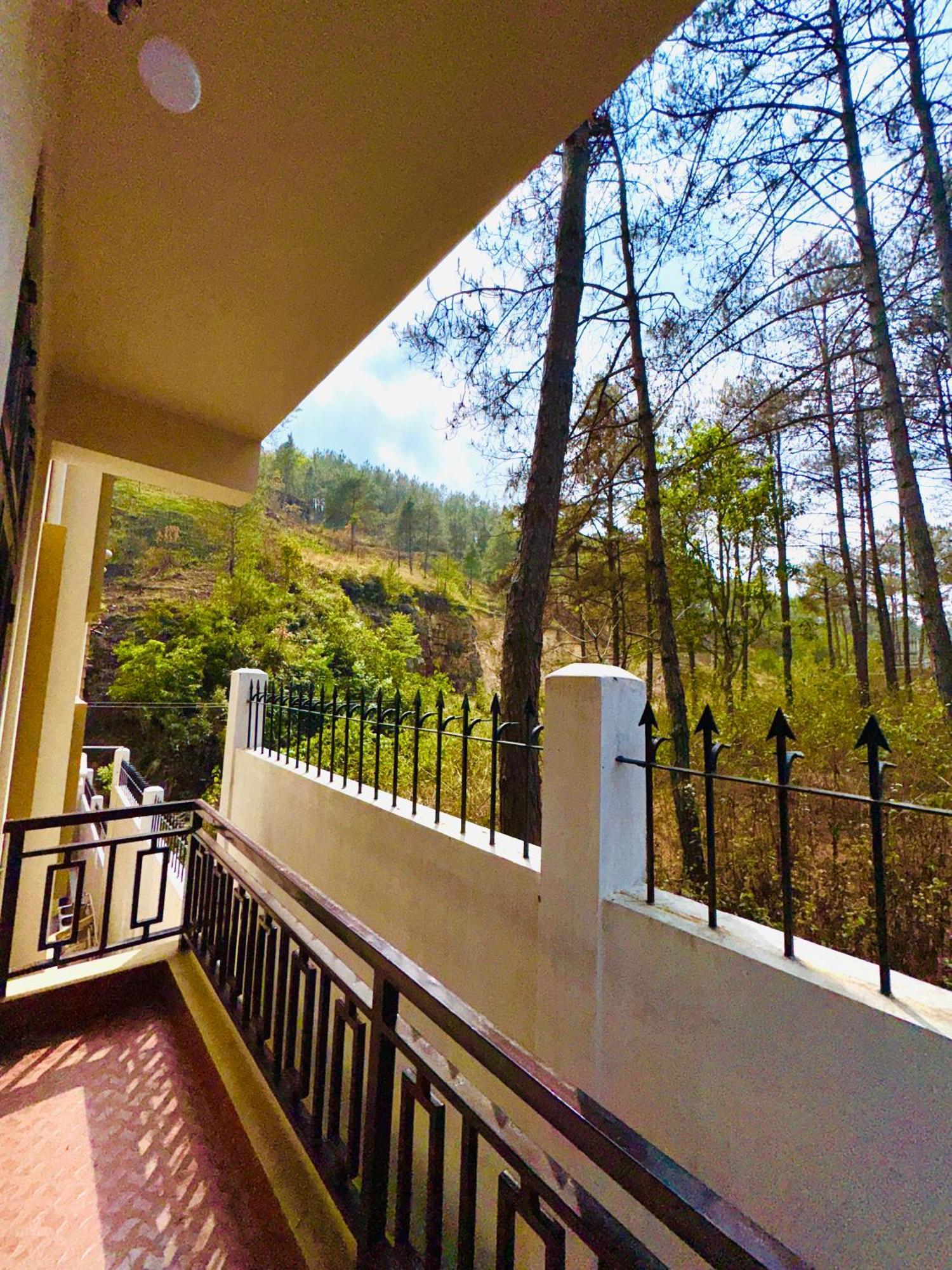 Xtsy Travellers Hostel Σιλόνγκ Εξωτερικό φωτογραφία