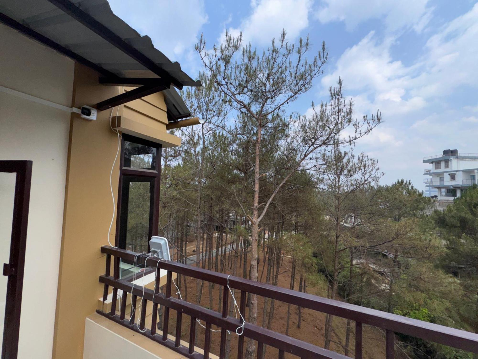 Xtsy Travellers Hostel Σιλόνγκ Εξωτερικό φωτογραφία