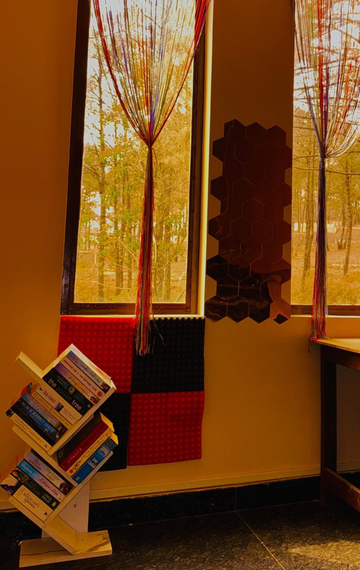 Xtsy Travellers Hostel Σιλόνγκ Εξωτερικό φωτογραφία